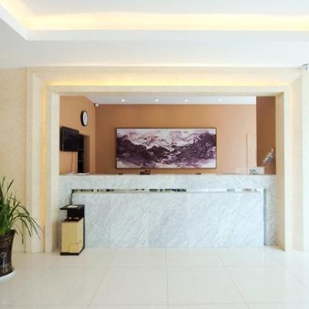 Jinjiang Inn Xianning Yinquan Avenue Hot Spring Hotel Kültér fotó