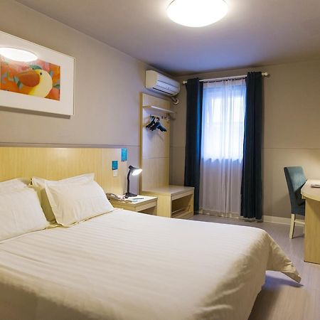 Jinjiang Inn Xianning Yinquan Avenue Hot Spring Hotel Kültér fotó