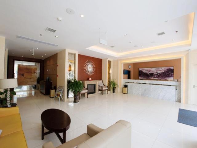 Jinjiang Inn Xianning Yinquan Avenue Hot Spring Hotel Kültér fotó