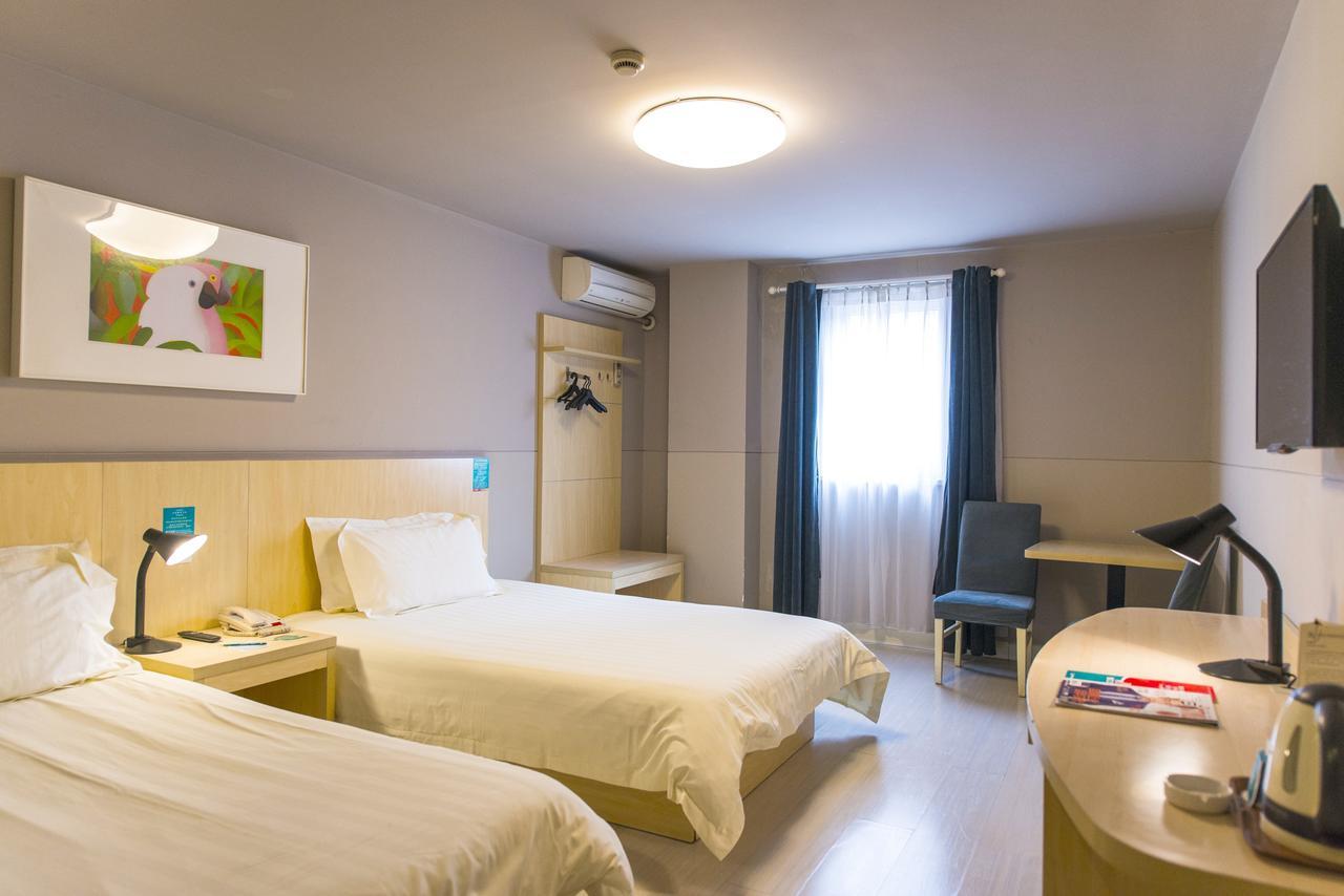 Jinjiang Inn Xianning Yinquan Avenue Hot Spring Hotel Kültér fotó