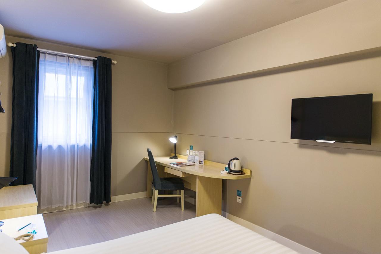Jinjiang Inn Xianning Yinquan Avenue Hot Spring Hotel Kültér fotó